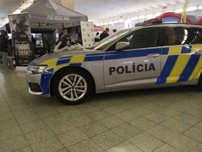 Exkurzia do Nitry, autosalón plný zážitkov