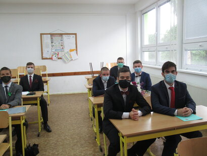 Odovzdávanie maturitných vysvedčení