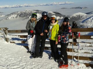 Panoráma Nízkych Tatier v pozadí s Vysokými Tatrami