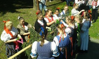 Stavanie-maja-SPS-Povazska-Bystrica2