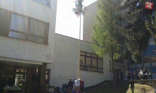 Stavanie-maja-SPS-Povazska-Bystrica6