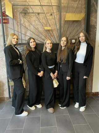 ab750220-c9ad-4b45-9b0d-1d21d436ee83