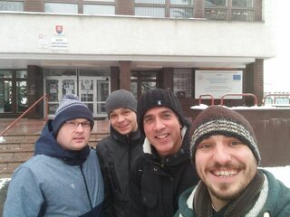 Poľskí a anglickí účitelia pred pracovným stretnutím