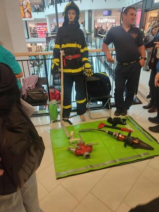 cbc2f373-d5b7-4bbe-ac42-b5930b3a1643