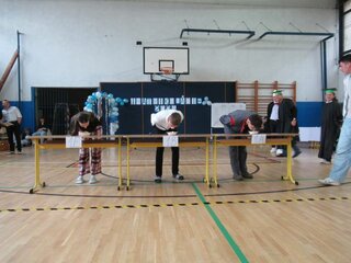 Súťaž v jedení veterníkov