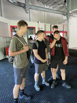 701f7d39-a577-4506-89f5-87a51773125a