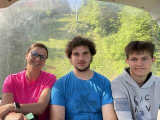 e90c5b77-bb7c-401c-a0ec-387d9bb958e6