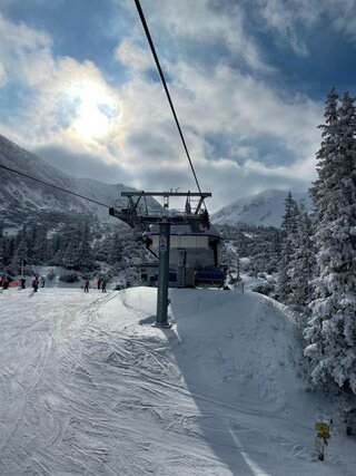 fb45a56b-877b-45d2-935a-1be4ac412e5f