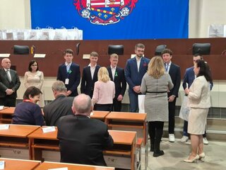 -1469917886238327282