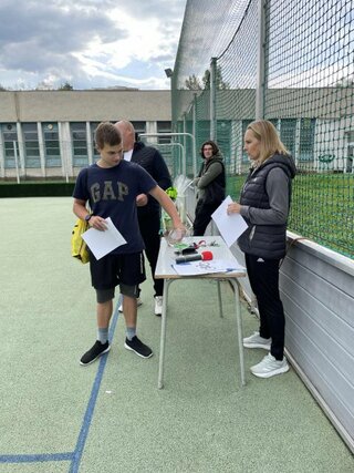 f58de146-82b3-43a3-a48e-ca1d9d1dac9b