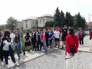 c3a5d140-a24f-48c7-948f-daf0e9216f8f