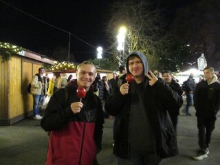 Vianočné trhy pred radnicou