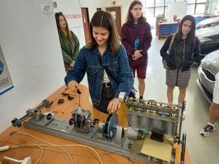 12 Moror spojka, prevodovka