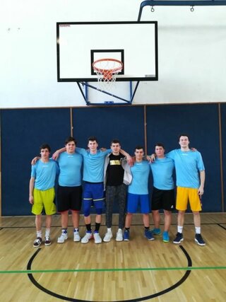 Zambori, Gallo, Tamáši, Krčmárik, Zbýň, Benčík, Trnčík