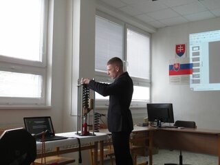 Študenti odboru strojárstvo