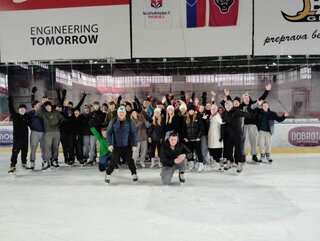 23ee7f95-5140-4932-b8cb-f9e51ce403b5