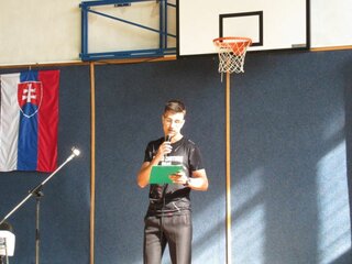 Michal z II.E s básňou