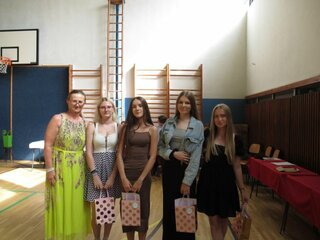 Najúspešnejšie študentky z II.E