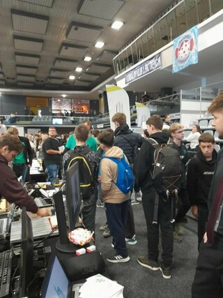 received_2080199759402459