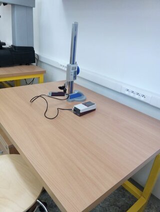 Výškomer a drsnomer