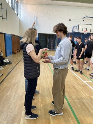 968d89a2-d638-4e1c-bc44-a2b57e04920c