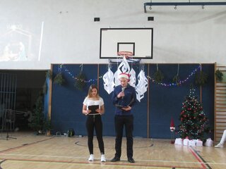 Moderátori Lucia a Štefan